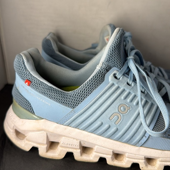 On cloud on cloudswift sneakers Women’s size 9.5 - Picture 2 of 15
